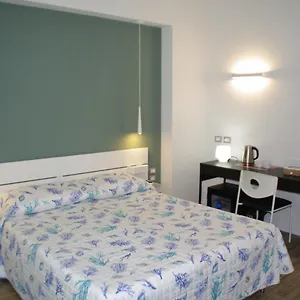 Travel House , La Spezia Italie